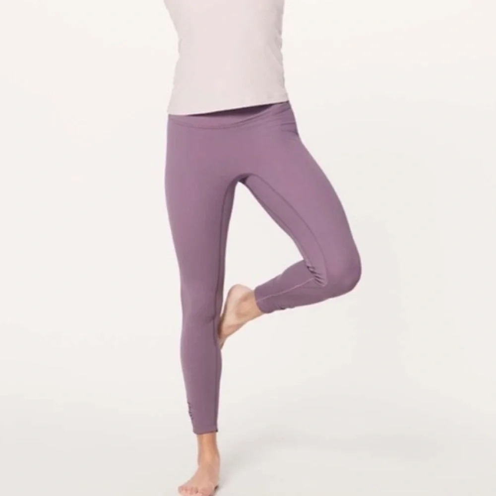 Lululemon Awakening Tight Taryn Toomey Collection dusty mauve LE‎ size 10 NWT